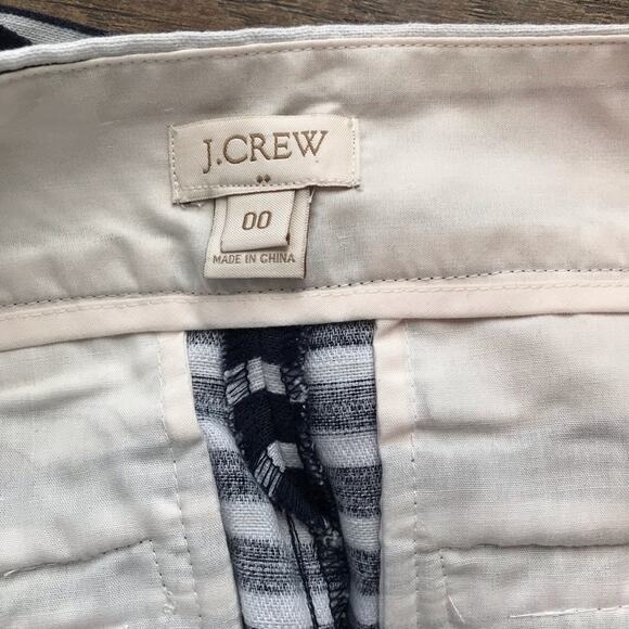 J. Crew Pleated Navy White Striped 3” Shorts sz 00 EUC - Picture 3 of 4